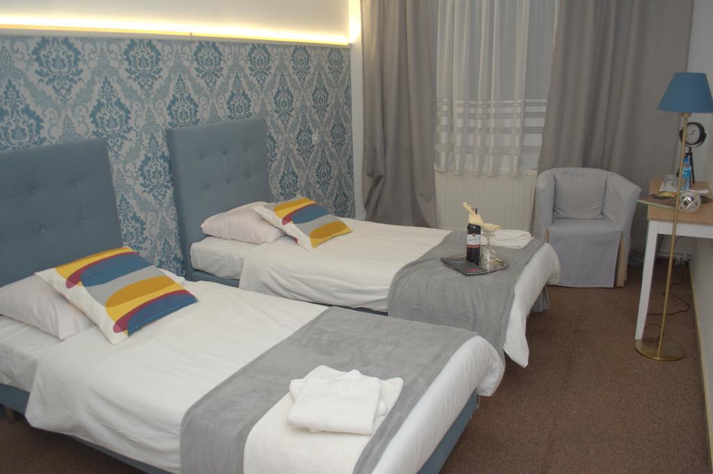 Acwador Hotel Pleszew Luaran gambar